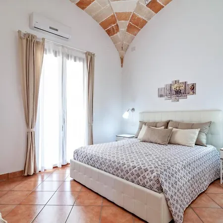 B&B La Dimora Dei Conti 4*