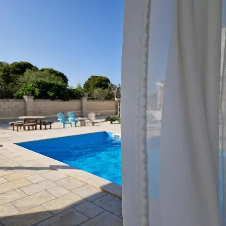 La Dimora Dei Conti Bed & Breakfast *