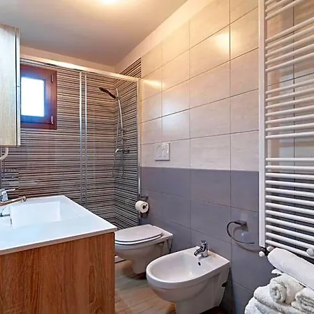 La Dimora Dei Conti Bed & Breakfast 4*